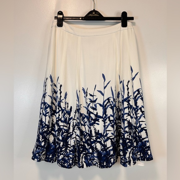 Coldwater Creek Dresses & Skirts - Coldwater Creek A-line midi skirt blue & white botanical print Women’s size 14